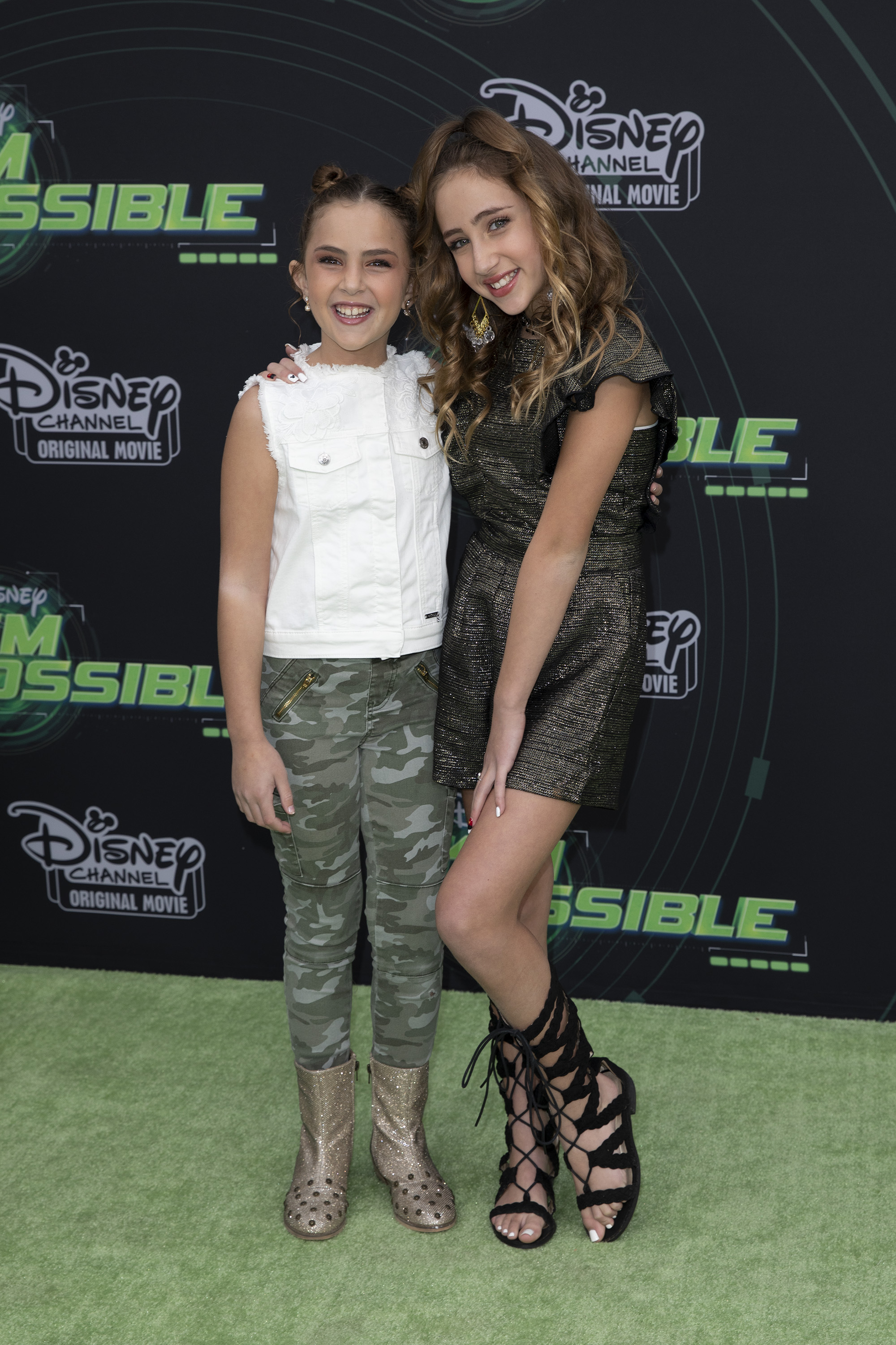 Sadie Stanley, Sean Giambrone, Christy Carlson Romano and More Hit the Shego Green Carpet for the World Premiere of ‘Kim Possible’