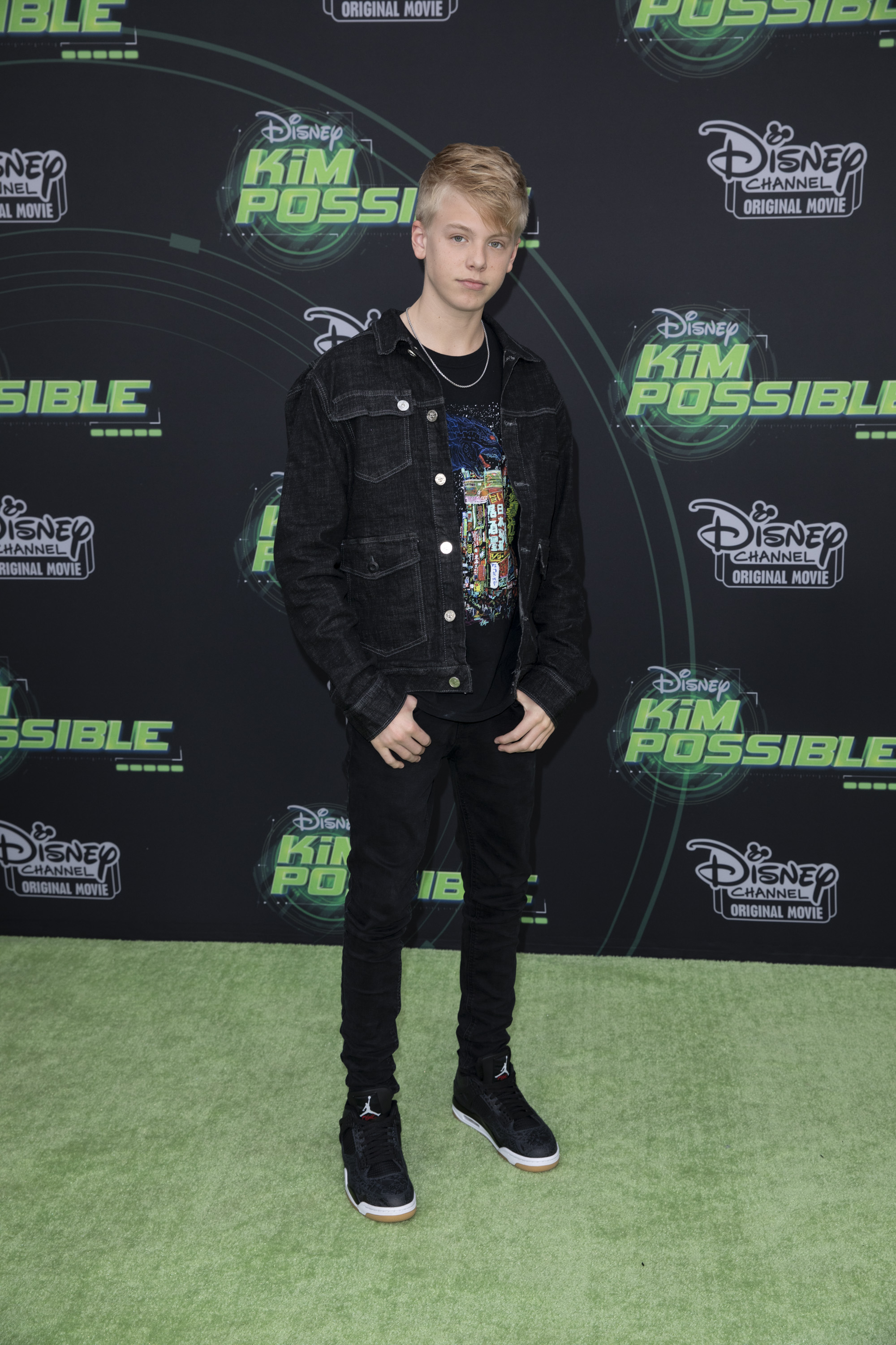 Sadie Stanley, Sean Giambrone, Christy Carlson Romano and More Hit the Shego Green Carpet for the World Premiere of ‘Kim Possible’