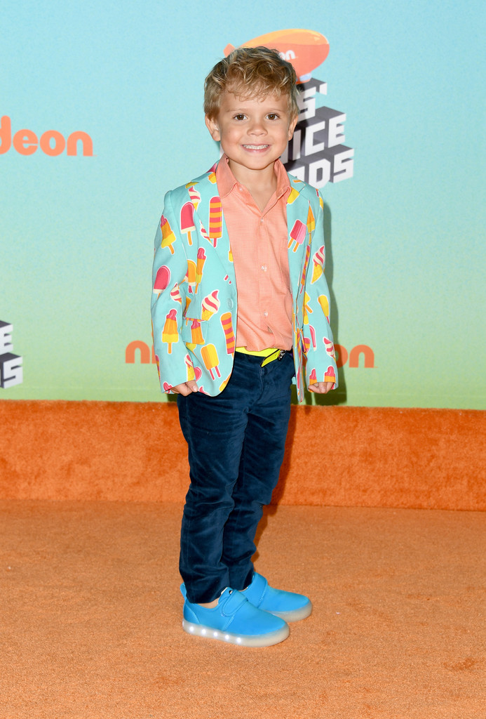 Lana Condor, Migos, Jace Norman & More Hit Up the 2019 Kids’ Choice Awards – Orange Carpet Arrivals