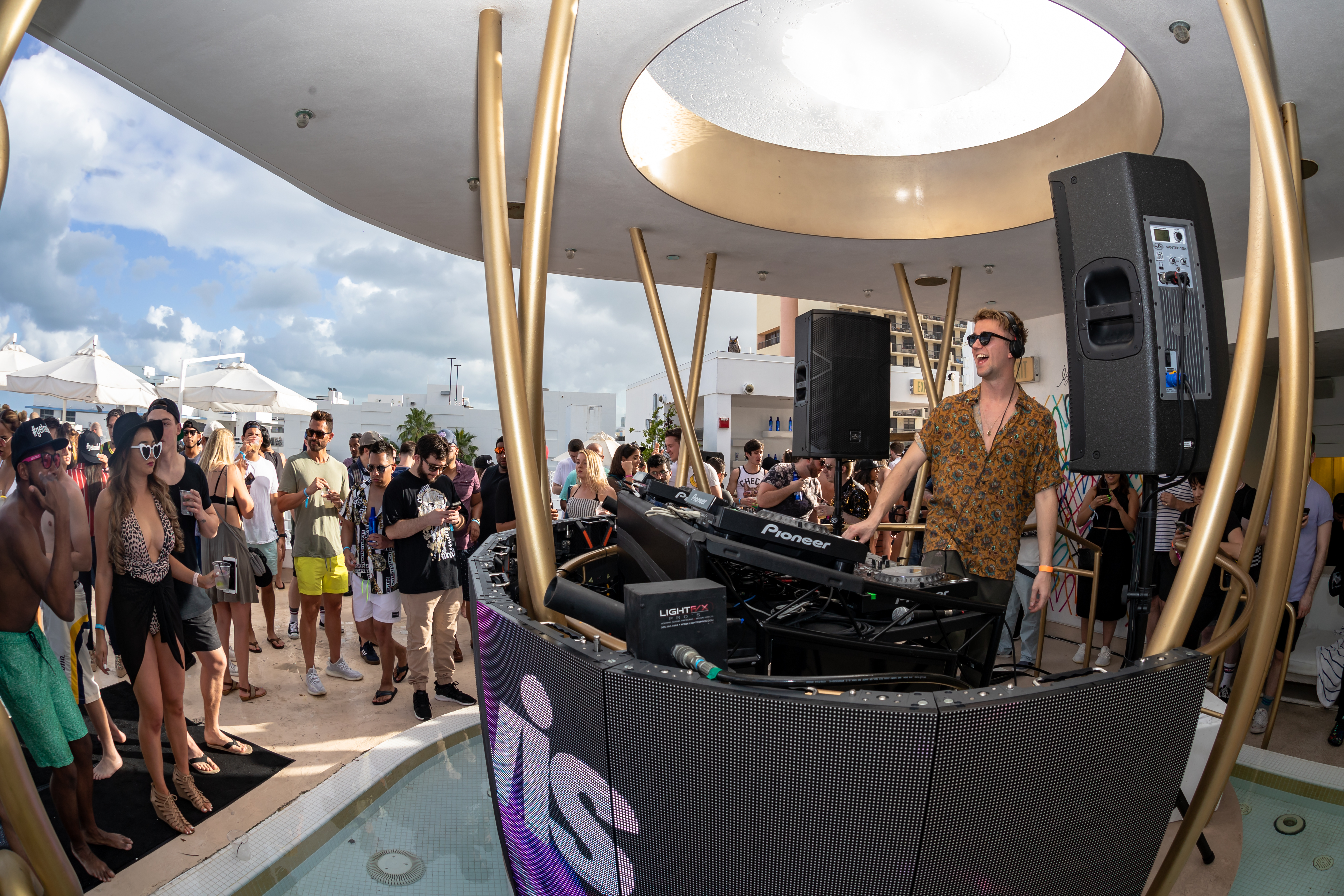 Star Sightings: Sandra Oh Celebrates ‘Killing Eve’ Season 2, Ciara Riley Wilson Turns 18 & More!