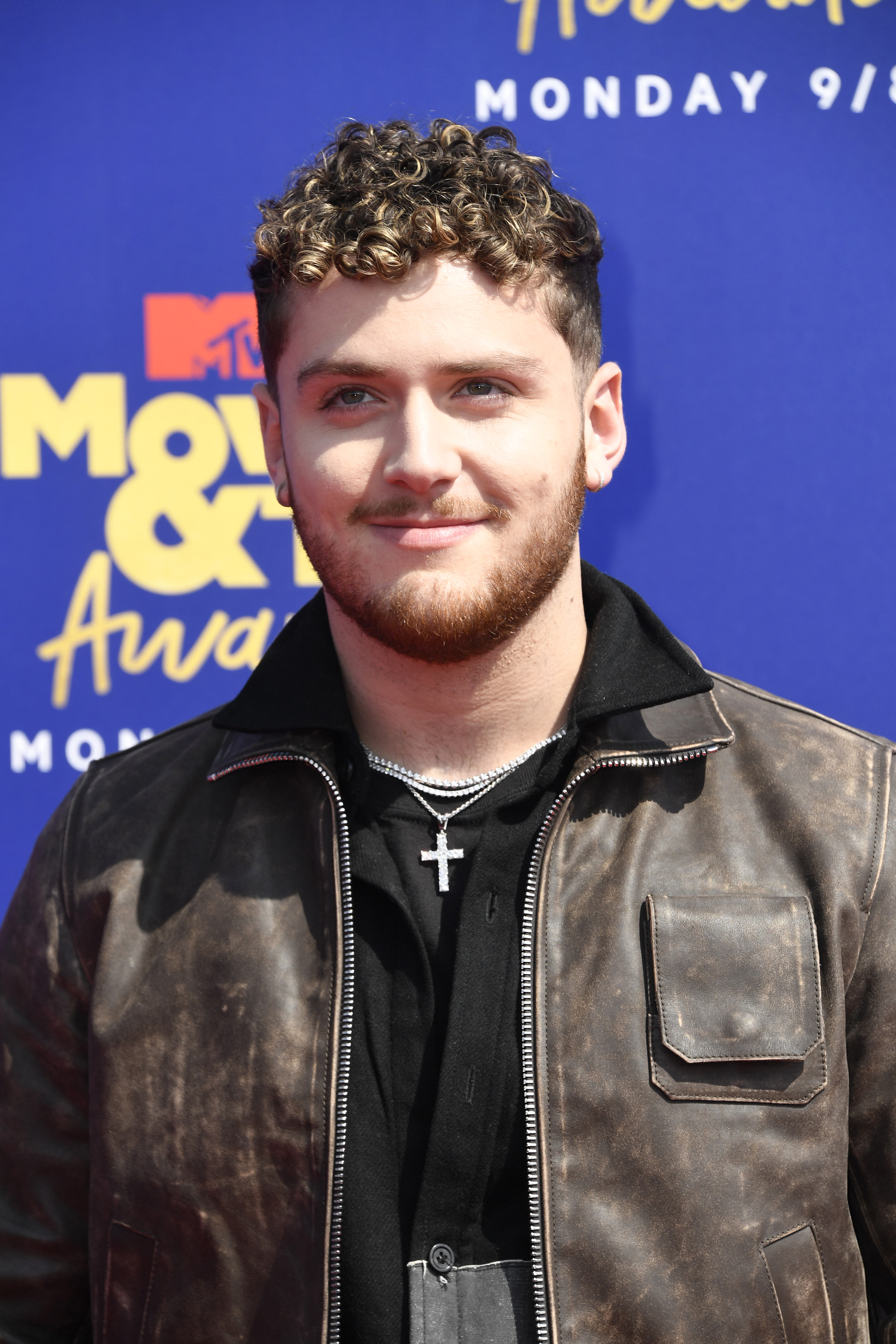 Ross Lynch, Lana Condor, Noah Centineo, Kiernan Shipka & More Hit Up the 2019 MTV Movie & TV Awards – Red Carpet Arrivals