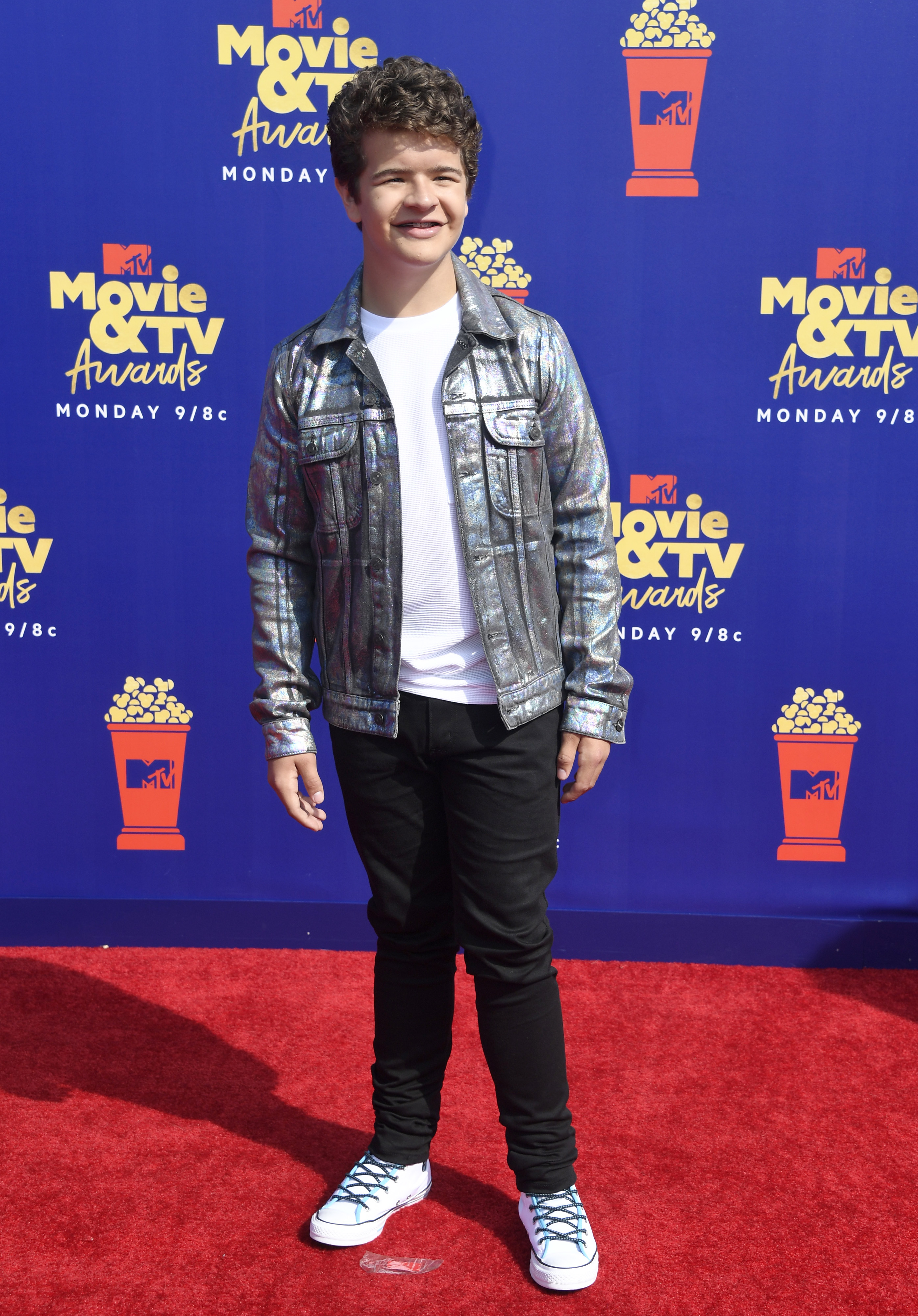 Ross Lynch, Lana Condor, Noah Centineo, Kiernan Shipka & More Hit Up the 2019 MTV Movie & TV Awards – Red Carpet Arrivals