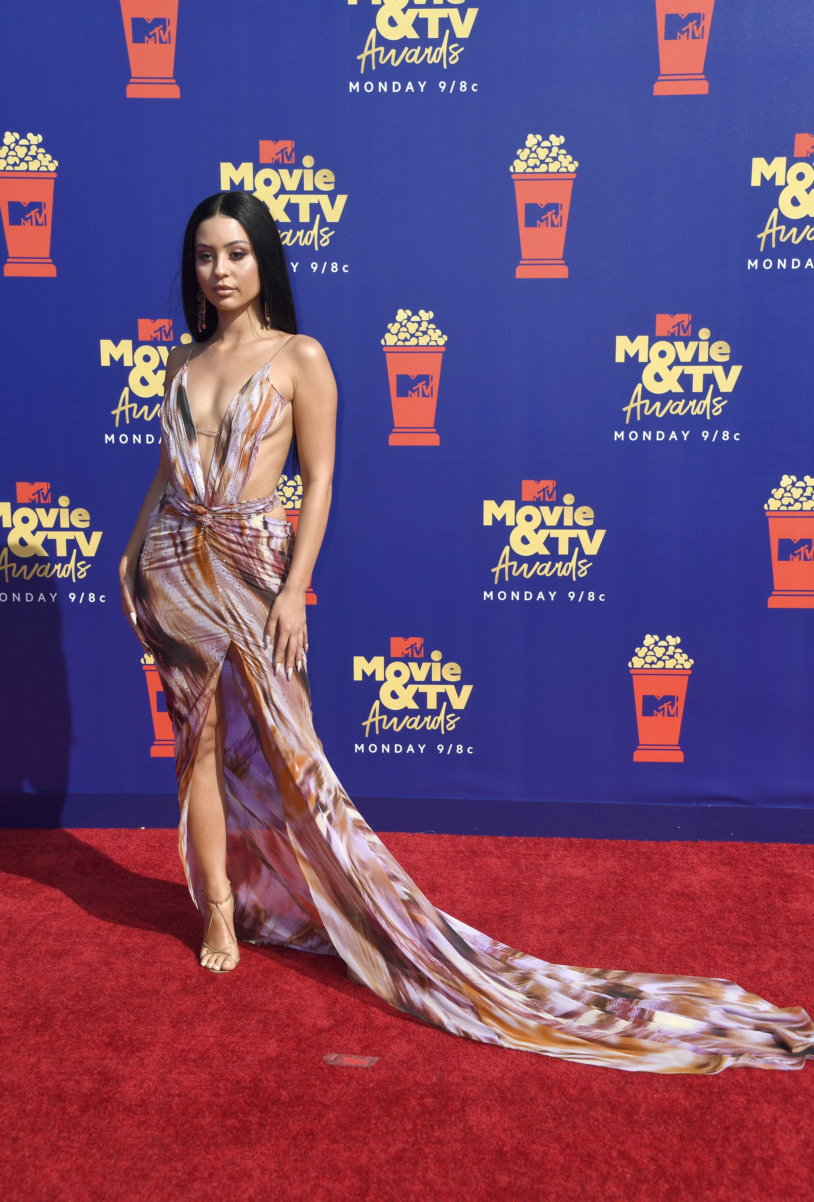 Ross Lynch, Lana Condor, Noah Centineo, Kiernan Shipka & More Hit Up the 2019 MTV Movie & TV Awards – Red Carpet Arrivals
