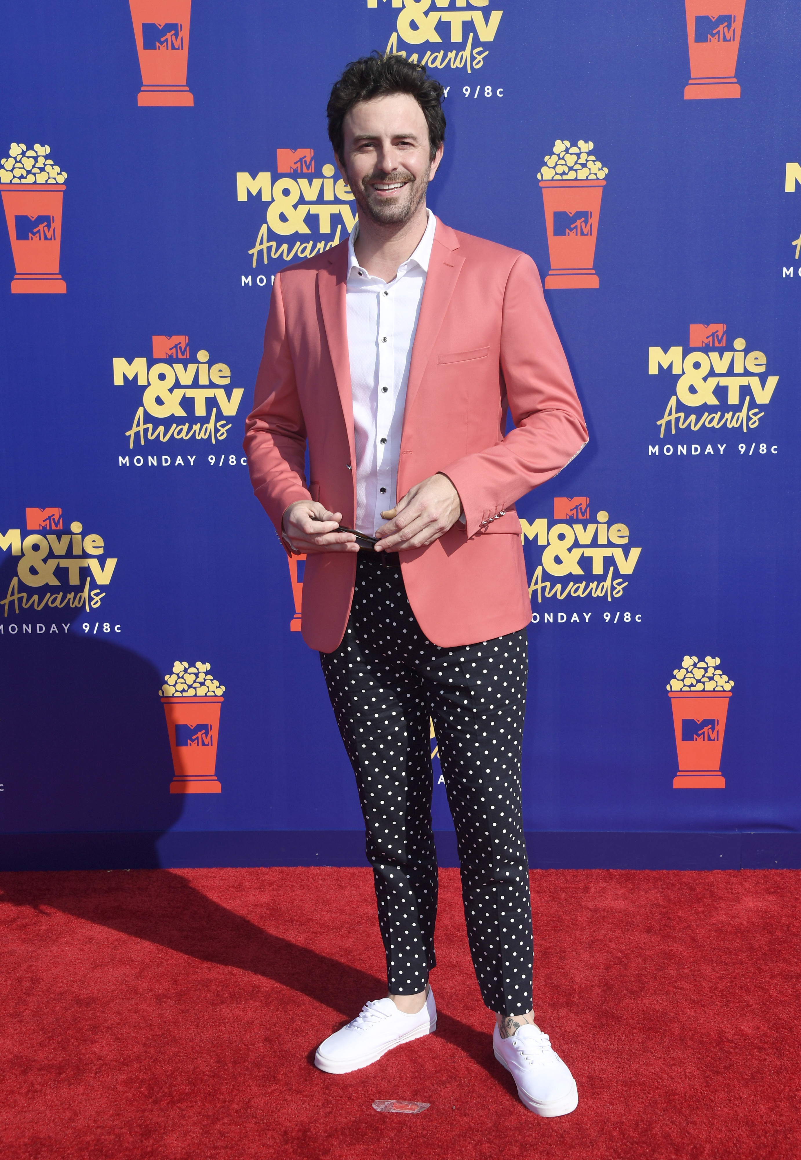 Ross Lynch, Lana Condor, Noah Centineo, Kiernan Shipka & More Hit Up the 2019 MTV Movie & TV Awards – Red Carpet Arrivals