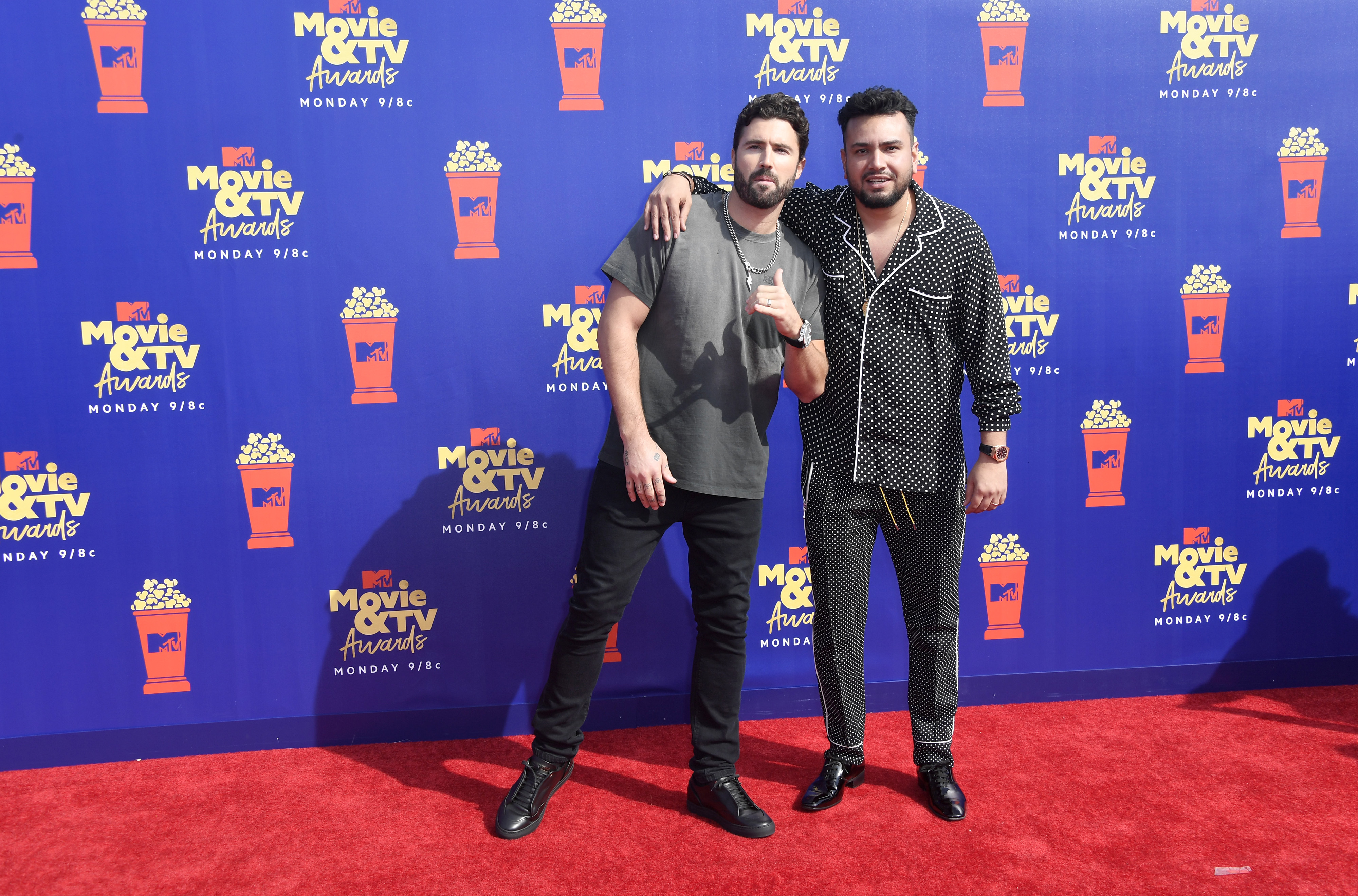 Ross Lynch, Lana Condor, Noah Centineo, Kiernan Shipka & More Hit Up the 2019 MTV Movie & TV Awards – Red Carpet Arrivals