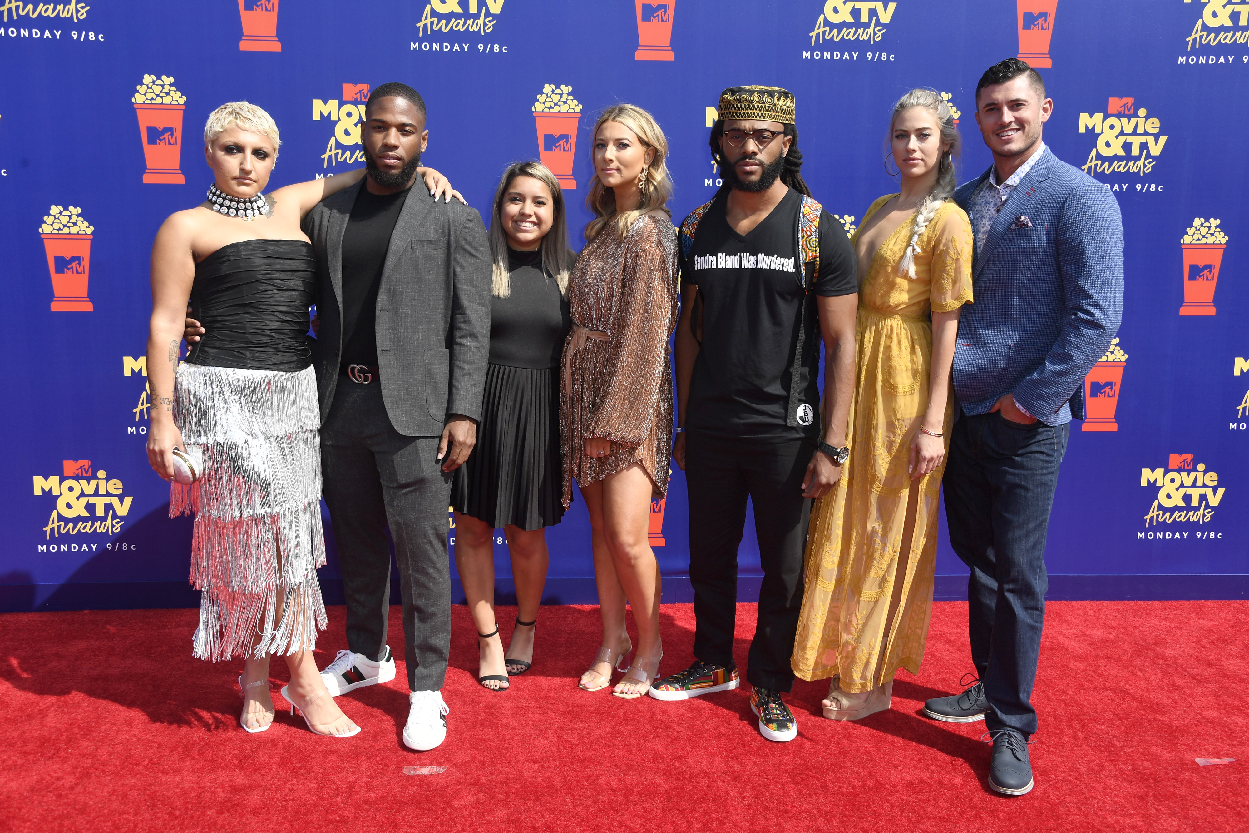 Ross Lynch, Lana Condor, Noah Centineo, Kiernan Shipka & More Hit Up the 2019 MTV Movie & TV Awards – Red Carpet Arrivals