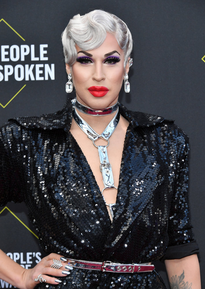 2019 E! People’s Choice Awards: See All the Best Looks from the Red Carpet