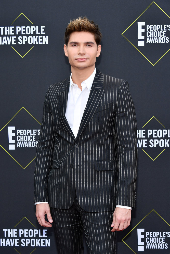 2019 E! People’s Choice Awards: See All the Best Looks from the Red Carpet