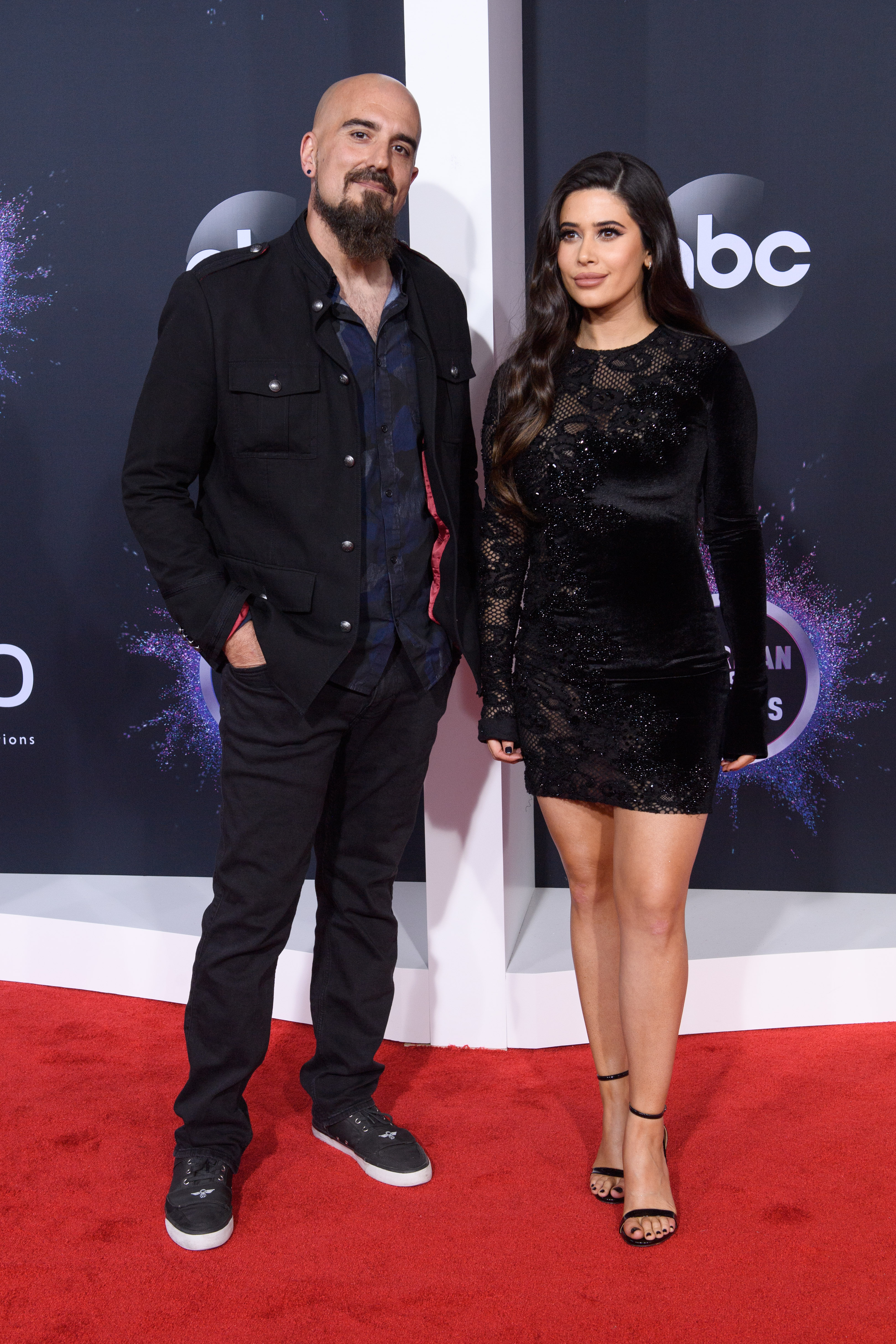 2019 AMAs: See All the Best Looks from the Red Carpet