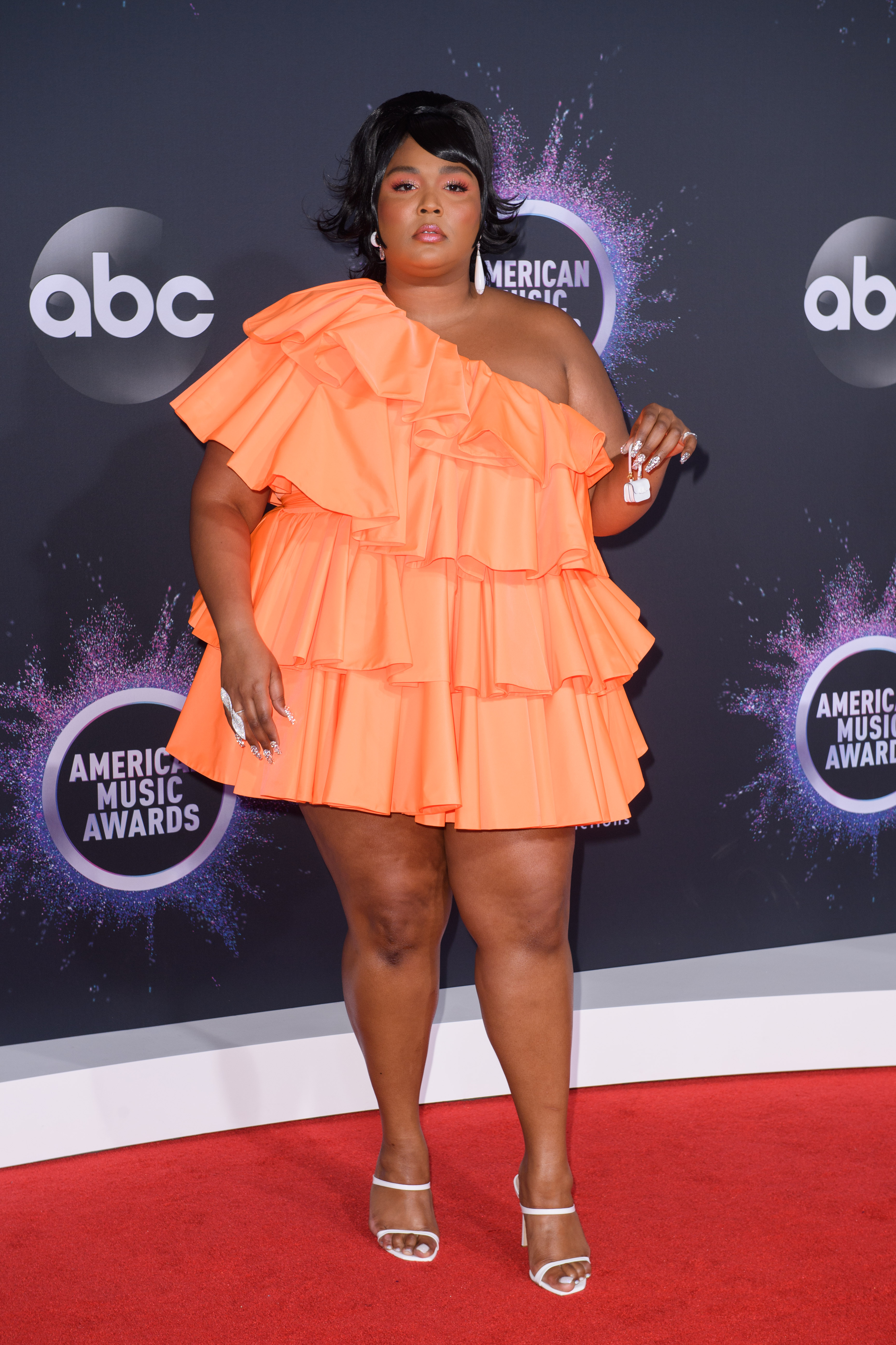 2019 AMAs: See All the Best Looks from the Red Carpet