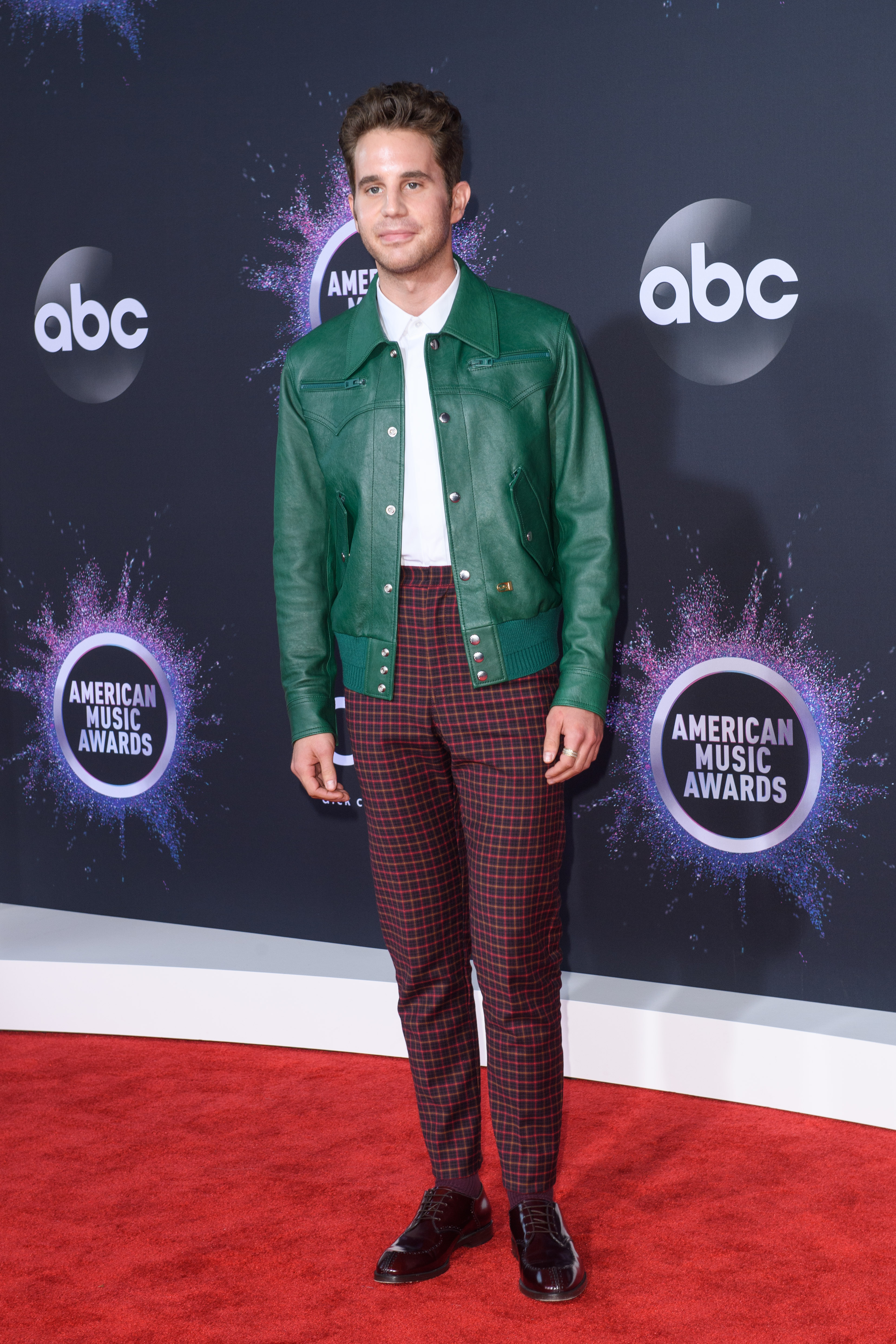 2019 AMAs: See All the Best Looks from the Red Carpet