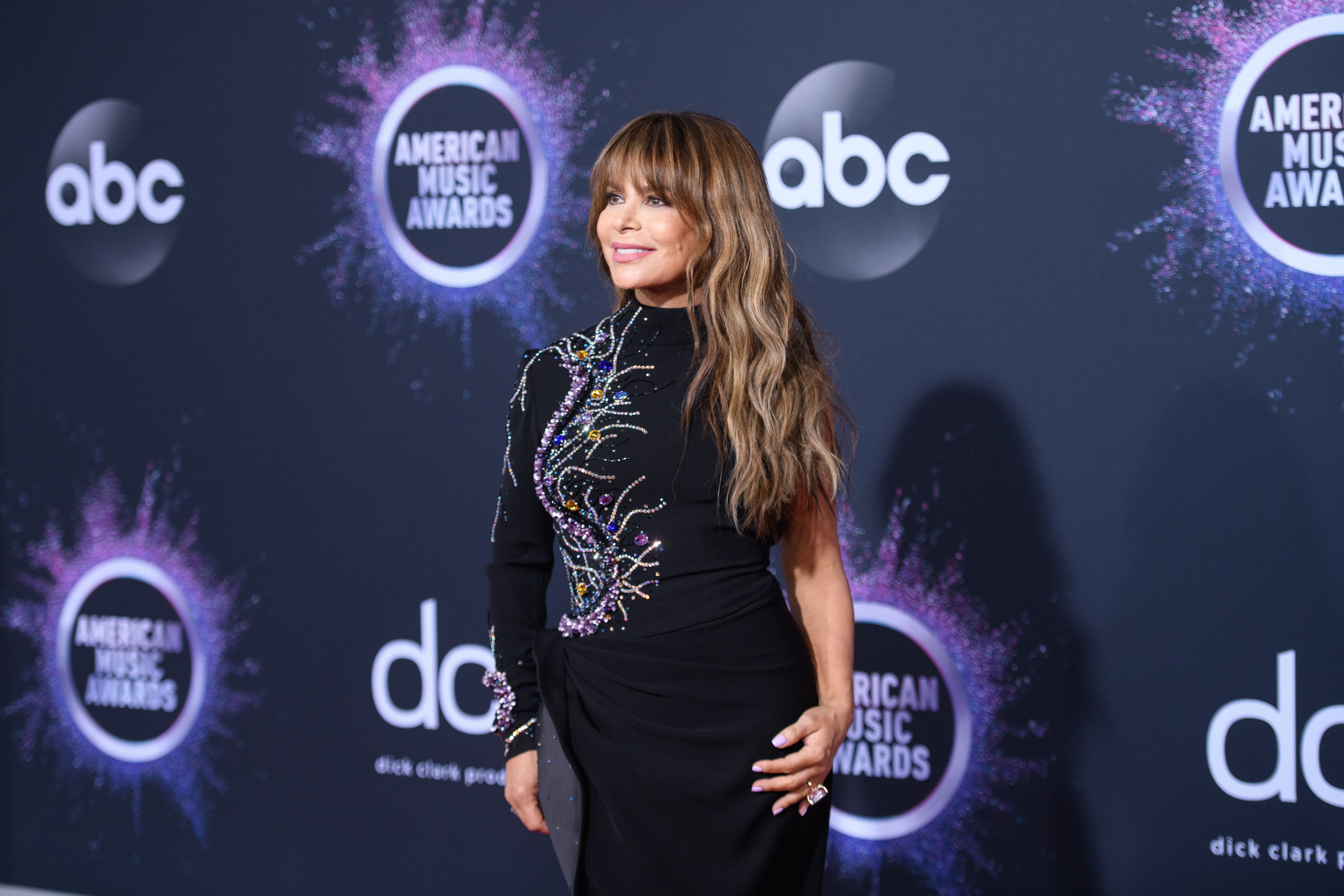 2019 AMAs: See All the Best Looks from the Red Carpet