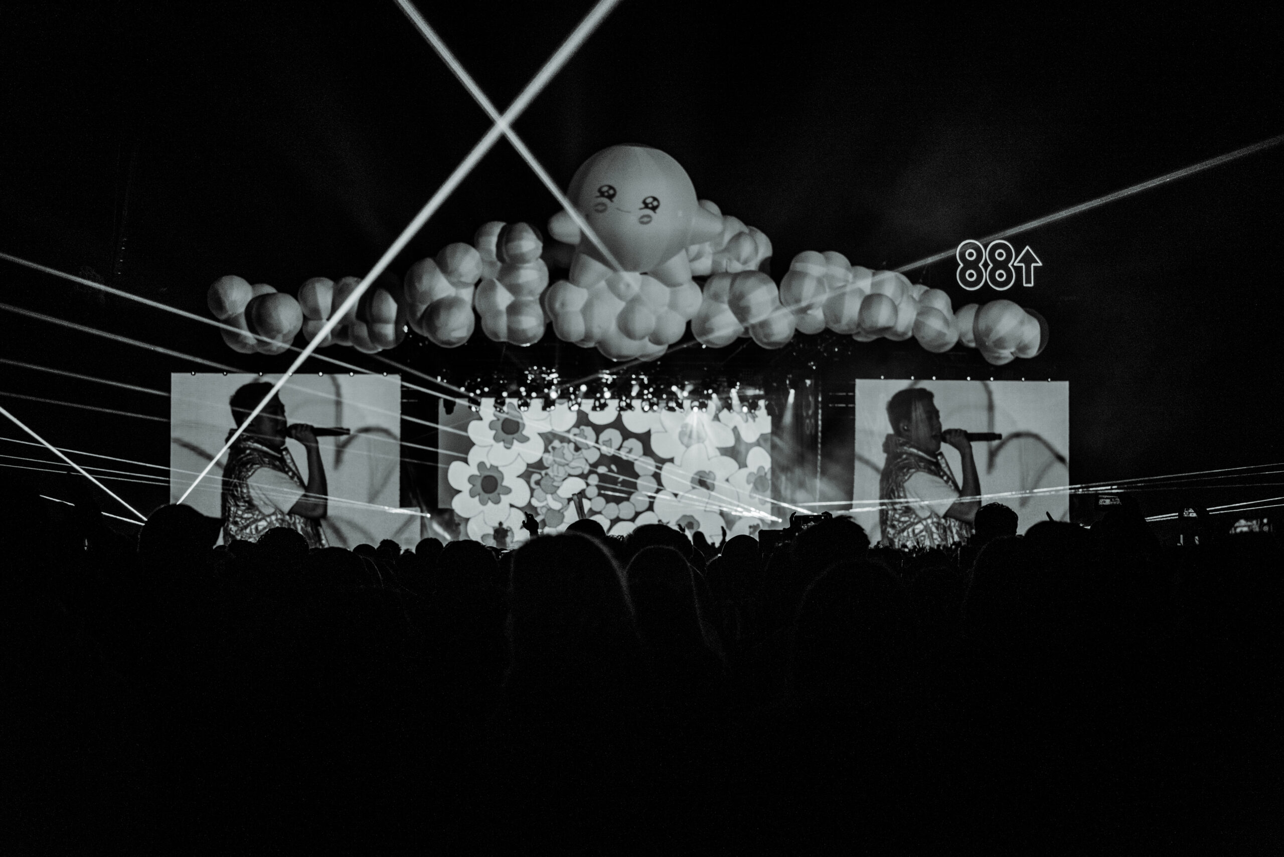 Joji, Niki, Rich Brian, Saweetie & More Bring Asian Culture to Life at 2021 Head In The Clouds Festival in Pasadena