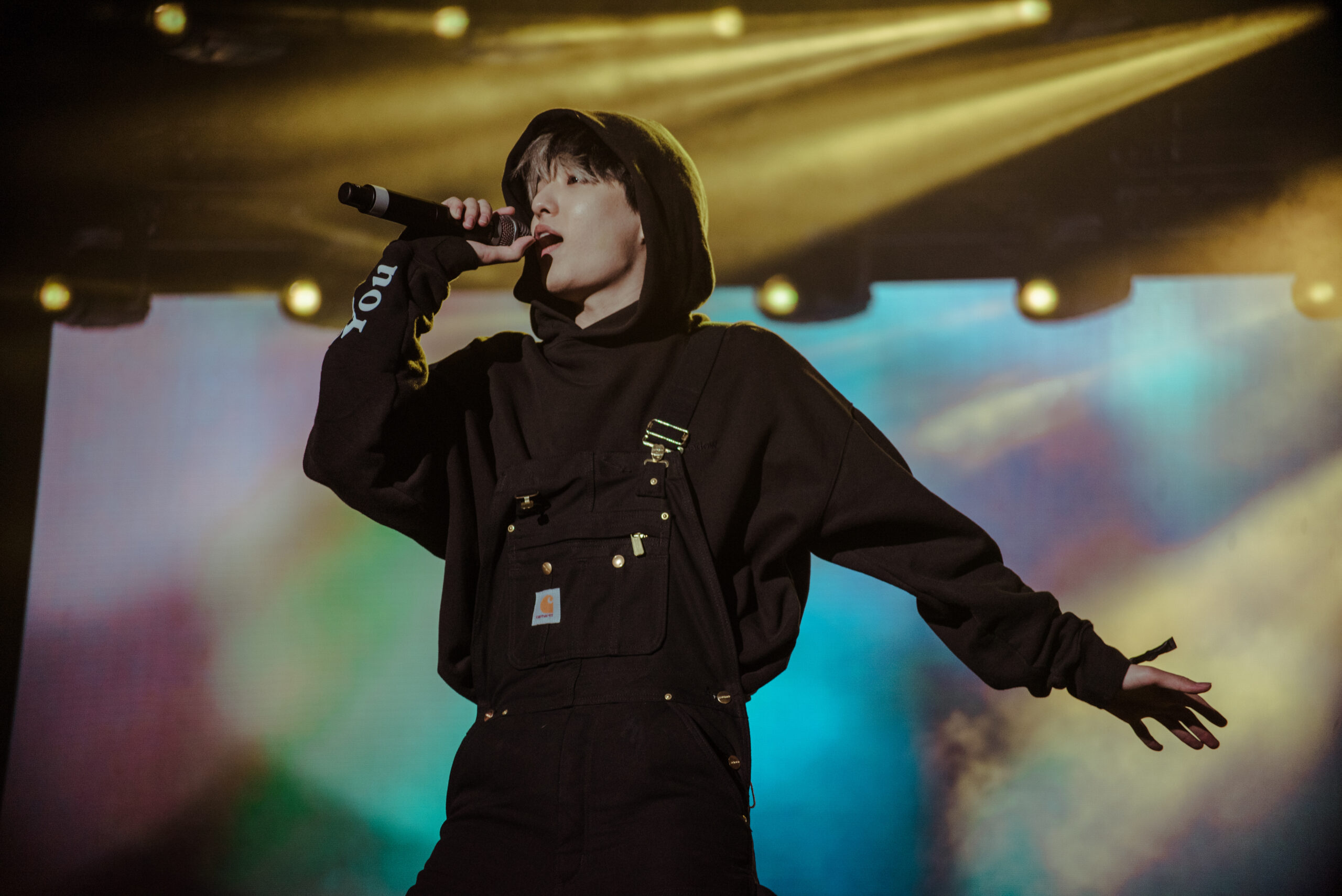 Joji, Niki, Rich Brian, Saweetie & More Bring Asian Culture to Life at 2021 Head In The Clouds Festival in Pasadena