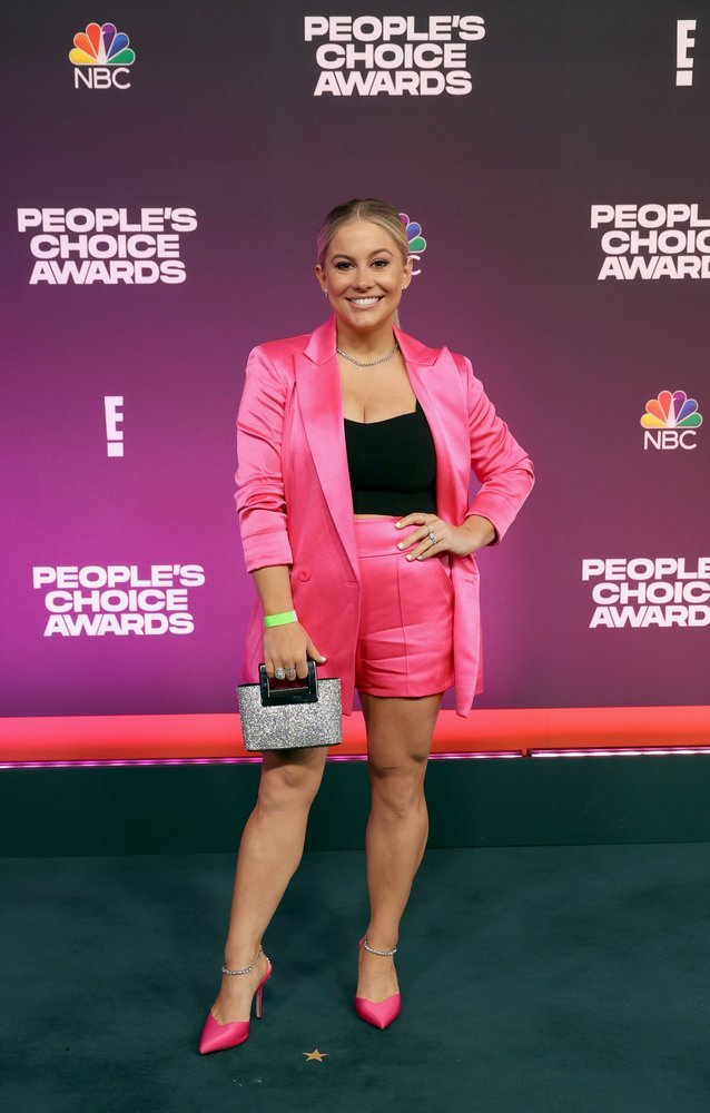 2021 People’s Choice Awards: See the Best Looks from the Red Carpet