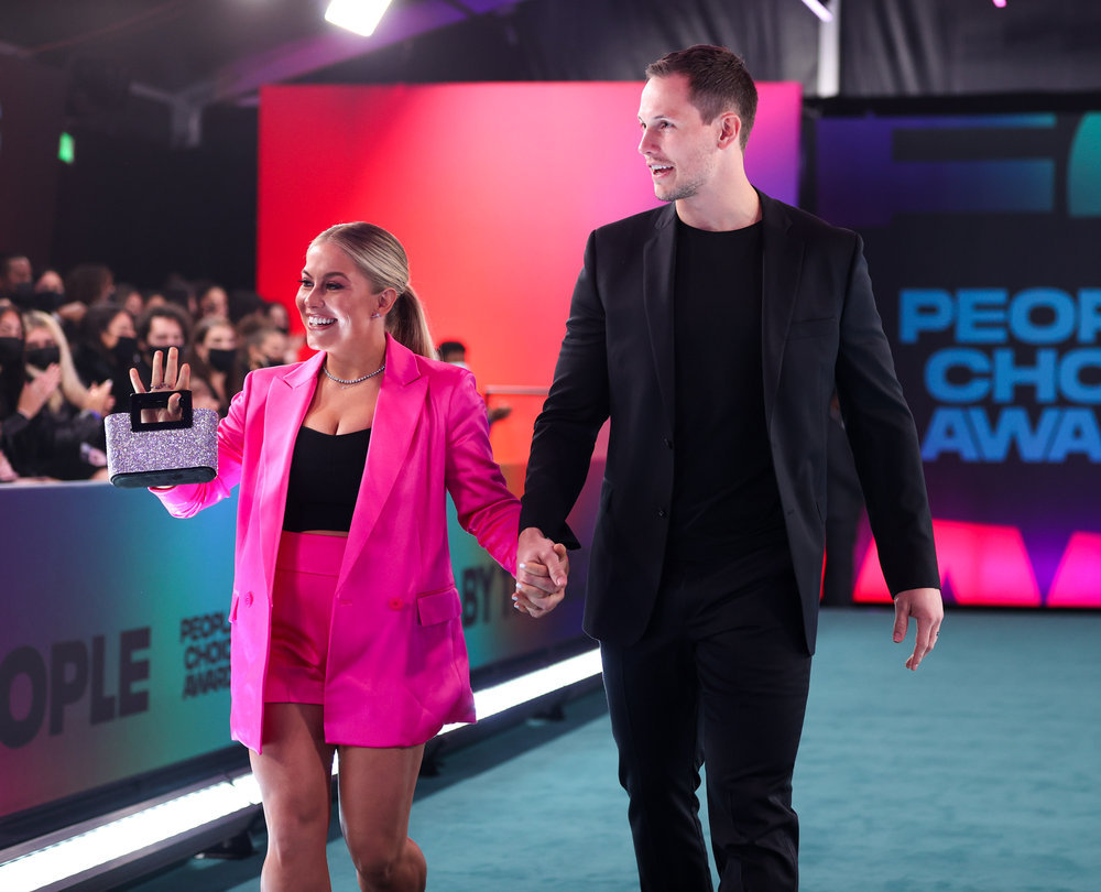 2021 People’s Choice Awards: See the Best Looks from the Red Carpet