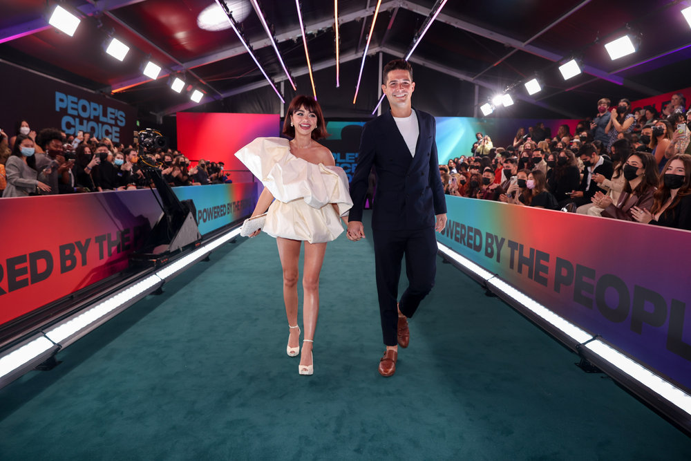 2021 People’s Choice Awards: See the Best Looks from the Red Carpet