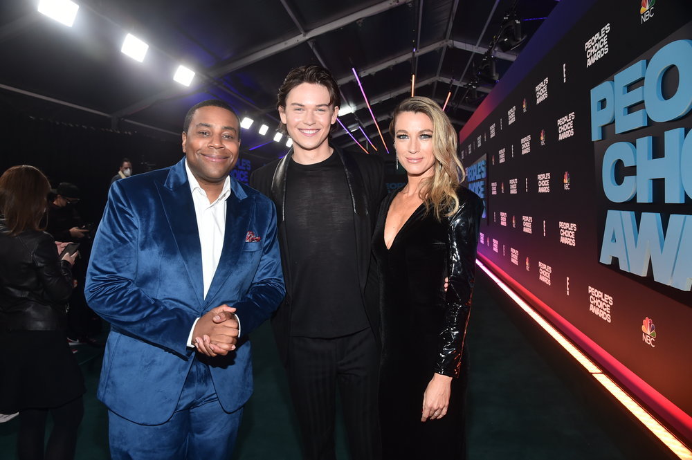 2021 People’s Choice Awards: See the Best Looks from the Red Carpet