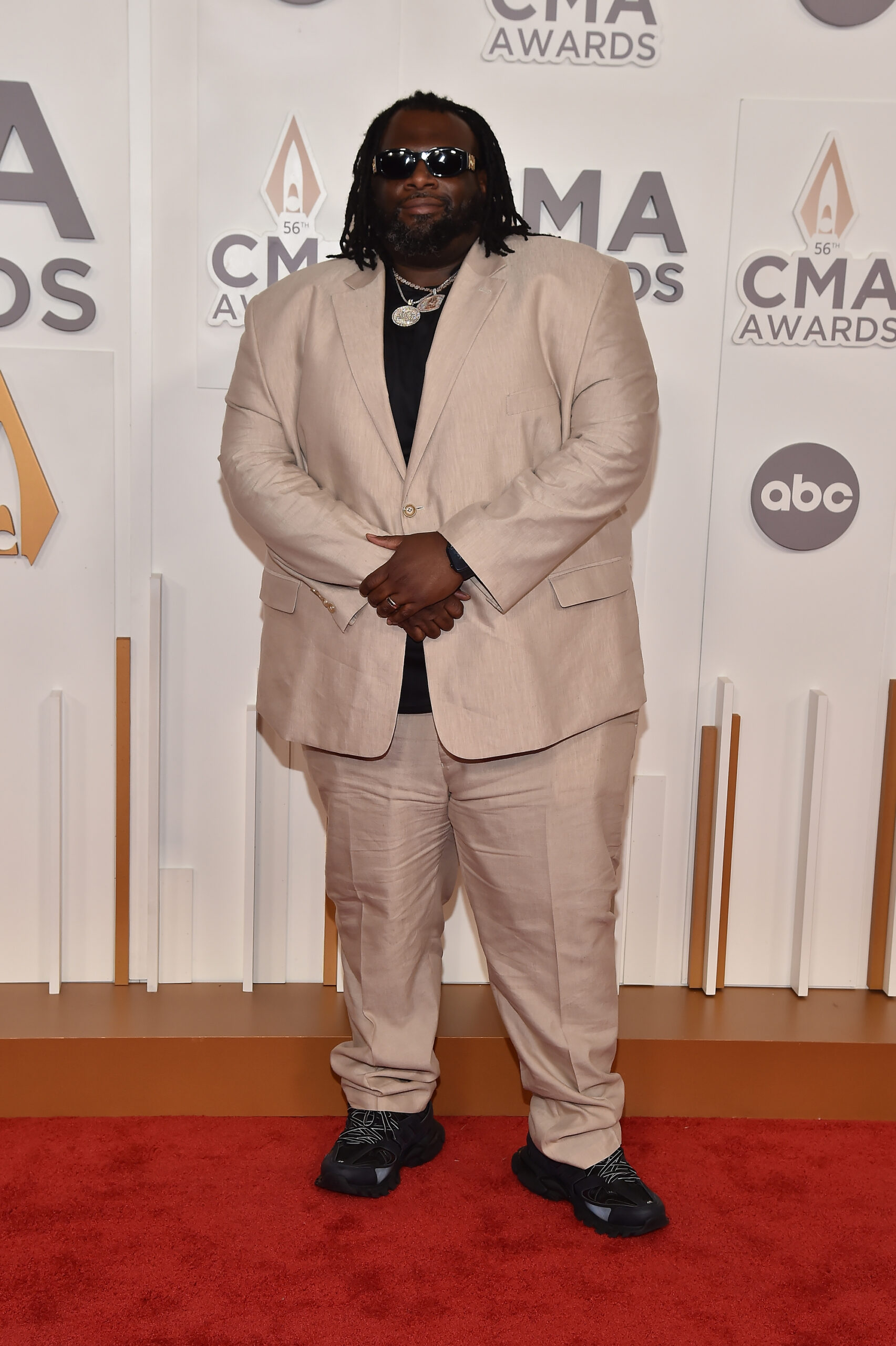 2022 CMA Awards – See All the Best Looks from the Red Carpet