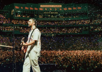 New Music Friday (Country Edition): Noah Kahan, Russell Dickerson, Zach Top & More Drop New Music – August 30, 2024