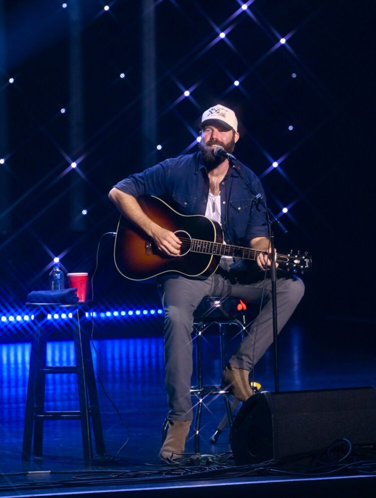 Jordan Davis Says Upcoming Record Resembles His First Studio Album “Home State” (Exclusive)