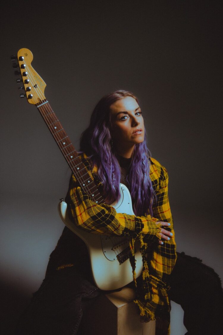 Lindsay Ell Dishes On How Getting Vulnerable on New EP ‘love myself’ Helped Her Be the Happiest She’s Ever Been (Exclusive)