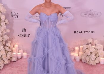 Spray Tan Mogul Isabel Alysa Gives Inside Look at Dolce Glow’s Glow & Grow Summit: A Beautiful Blend of Inspiration, Innovation, and Giving Back (Exclusive)