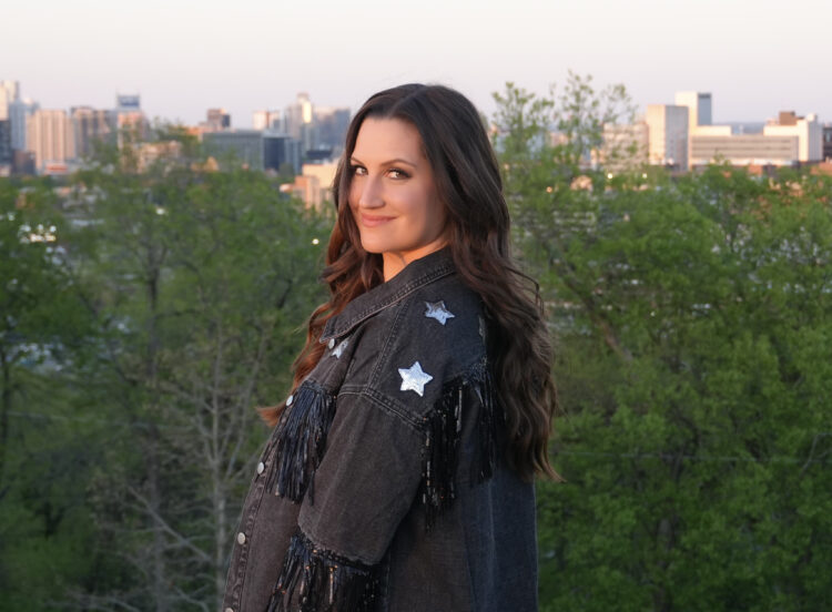 Carolyn Miller Is Reintroducing Herself — As a New Mom, A Pop-Country Powerhouse, and Your Most Relatable Bestie (Exclusive)