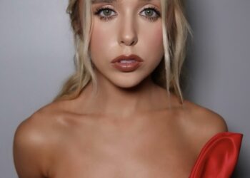 Jenna Davis Was Dressed to Kill in Urban Decay Glam at the M3GAN 2.0 World Premiere — And You Can Recreate the Look