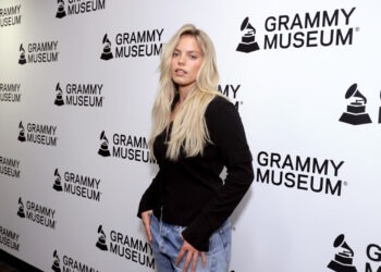 Reneé Rapp Brings Rock, Attitude, and Authenticity to The GRAMMY Museum After Releasing Sophomore Album “Bite Me” (Review)