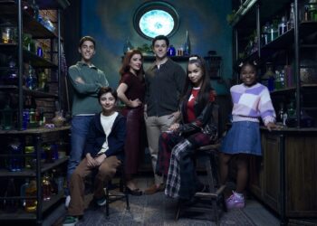 David Henrie and Janice LeAnn Brown Talk Magic, Family, and Selena Gomez’s Emotional Return in “Wizards Beyond Waverly Place” Season 2 (Exclusive)