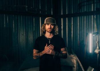 Eddie and the Getaway Gets Real About Heartbreak, Healing, and His New EP ‘Tumbleweeds & Nicotine’ (Exclusive)