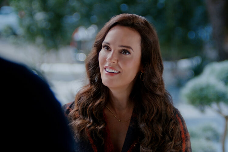 Erin Cahill Spills the Cozy, Cat-Filled Secrets Behind New Hallmark Film “Christmas at the Catnip Cafe” (Exclusive)