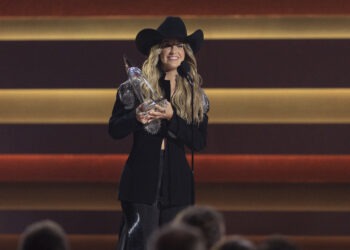 Lainey Wilson Slays as Host, Performer & Triple CMA Winner at 2025 Awards