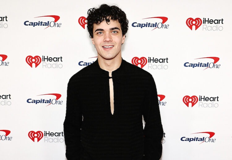 Alexander Stewart Gets Candid on New Album “What If?,” Vulnerability, and His Heartfelt Lauren Spencer Smith Collaboration (Exclusive)