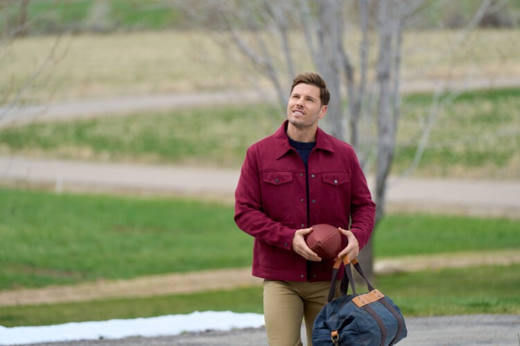 Hallmark’s “Finding Mr. Christmas” Stars Share Craziest Moments From Filming High-Stake Challenges Ahead of Reunion Special (Exclusive)