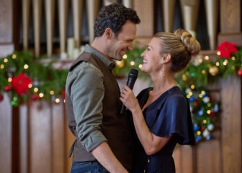 Brooke D’Orsay She “Got Along Swimmingly” From the Second She Met Co-Star and Broadway Star Jake Epstein to Film New Hallmark Movie “Oy To The World!” (Exclusive)