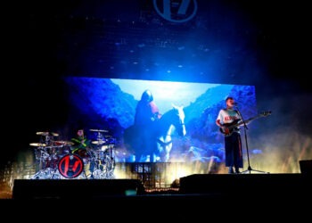 Twenty One Pilots Turn the Tide at Jones Beach on The Clancy Tour: Breach 2025 (Review)