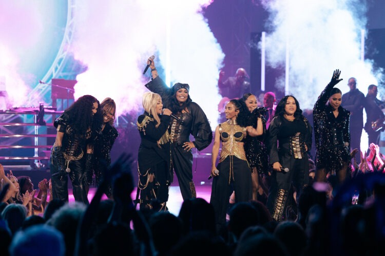 Inside the 2026 iHeartRadio Music Awards: Taylor Swift’s Massive Wins, Alex Warren’s Breakout Night, Miley Cyrus’ Prestigious Honor & the Nostalgic Girl-Group Moment That Stole the Show (Recap)