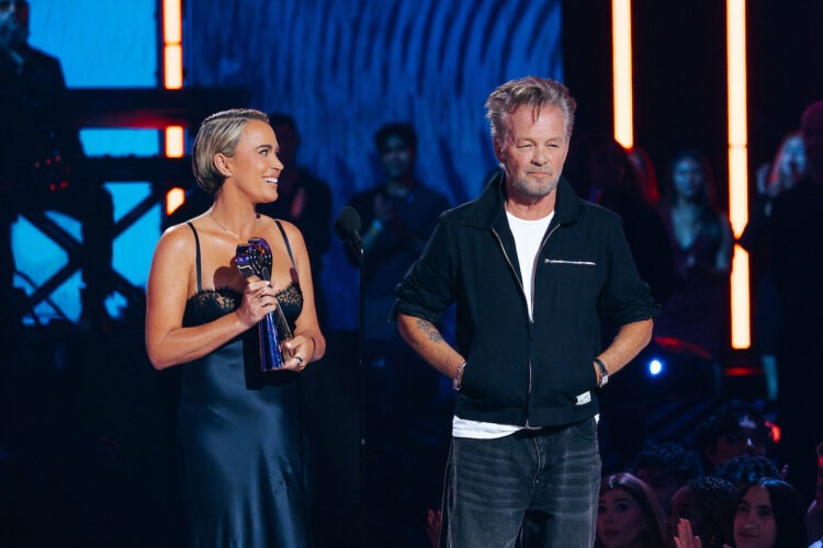 Inside the 2026 iHeartRadio Music Awards: Taylor Swift’s Massive Wins, Alex Warren’s Breakout Night, Miley Cyrus’ Prestigious Honor & the Nostalgic Girl-Group Moment That Stole the Show (Recap)