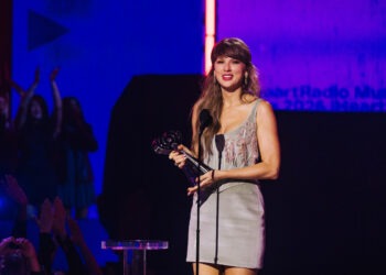 Inside the 2026 iHeartRadio Music Awards: Taylor Swift’s Massive Wins, Alex Warren’s Breakout Night, Miley Cyrus’ Prestigious Honor & the Nostalgic Girl-Group Moment That Stole the Show (Recap)