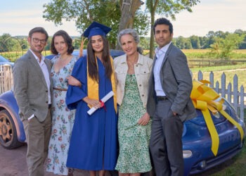 Chyler Leigh, Sadie Laflamme-Snow & Evan Williams Break Down The Way Home’s Biggest Season 4 Mysteries (So Far) – Exclusive