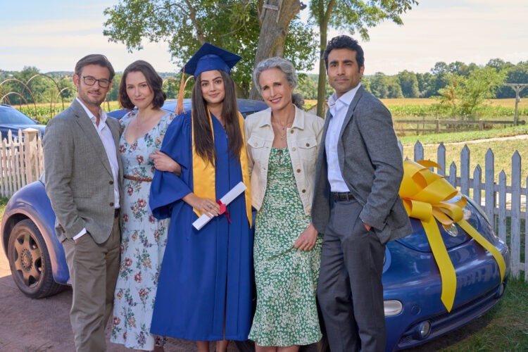 Chyler Leigh, Sadie Laflamme-Snow & Evan Williams Break Down The Way Home’s Biggest Season 4 Mysteries (So Far) – Exclusive