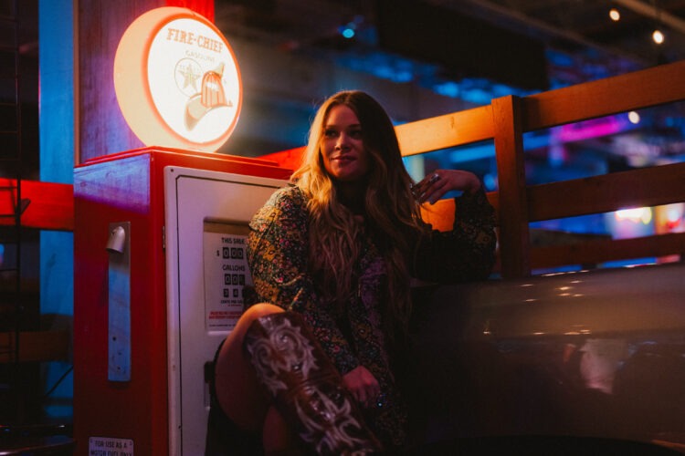 Ashland Craft Talks Pouring Another Round with Deluxe Version of Sophomore Album “Dive Bar Beauty Queen” (Exclusive)