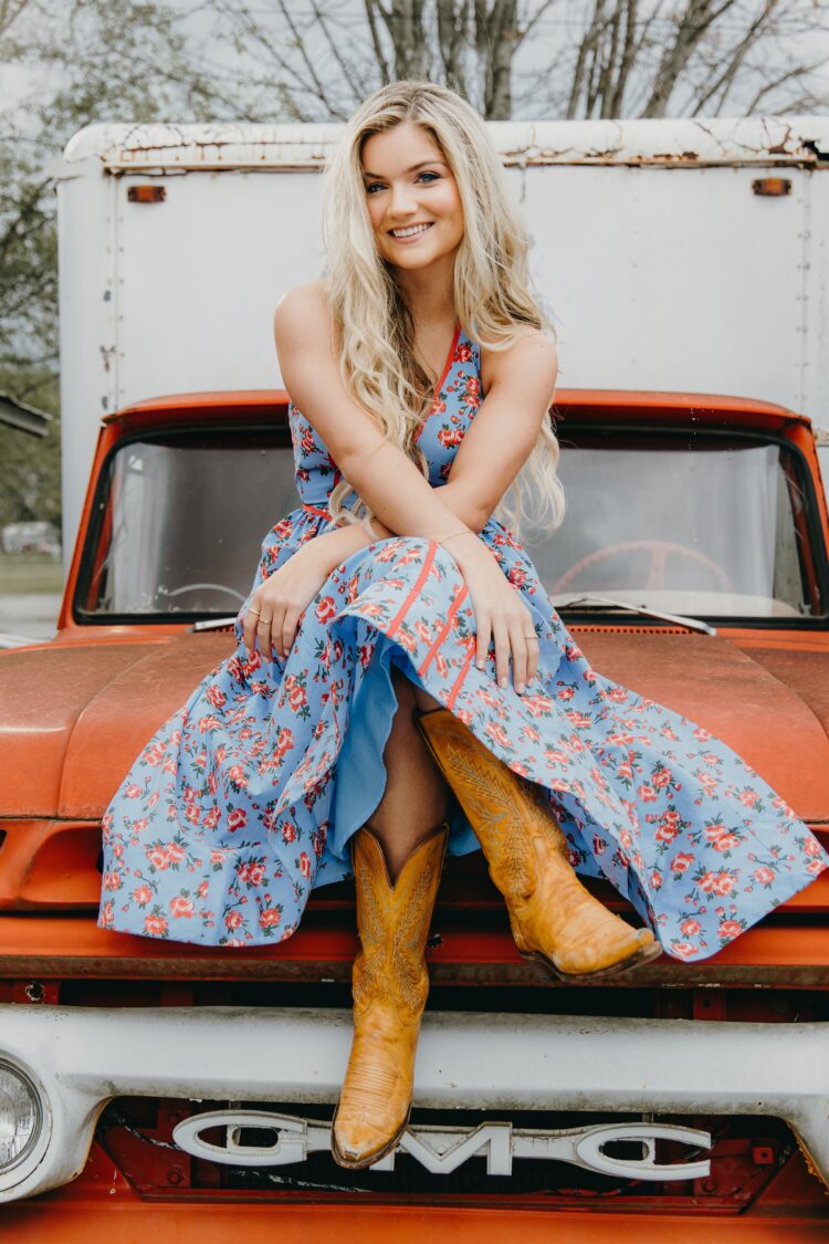 Lakelin Lemmings Is Introducing Herself to Country Music With Her Self-Titled Debut Album: ‘If You Truly Wanna Get to Know Me, Just Listen to the Songs’ (Exclusive)