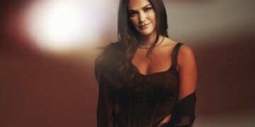 Country Singer Hannah Ellis Is Finding Her Groove in Motherhood and Music as She Brings Back Her Officer Down Golf Classic